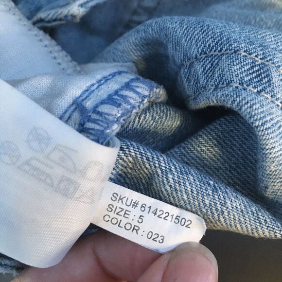 Hollister Distressed Jean Shorts Women's Size 5 W27 Mid Rise Button Fly Cuffed - Picture 6 of 10